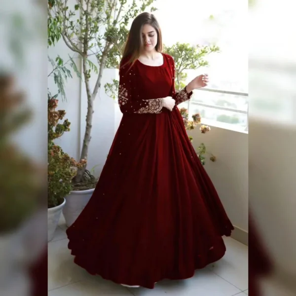 Elegant Women's Stitched Maxi Suit - 3 Pcs Shamoz Silk Embroidered Ensemble in Maroon